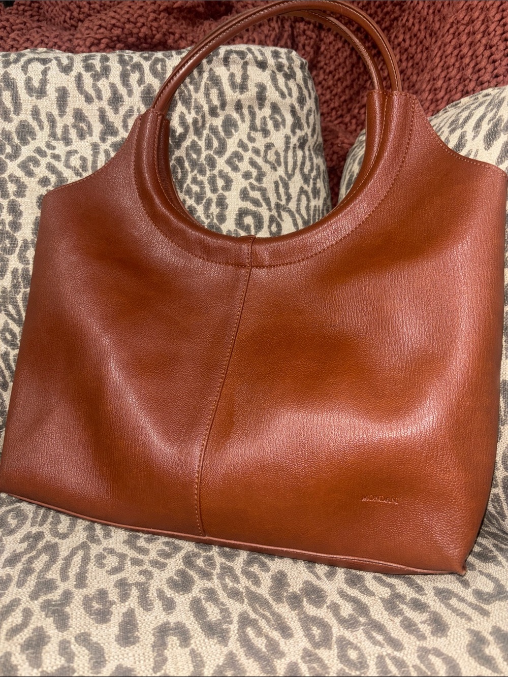 Mondani vintage shoulder bag round handle hobo minimalist simple preppy large